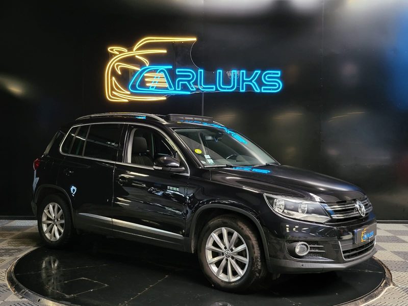 VOLKSWAGEN TIGUAN 2.0 TDI BlueMotion 110CV SERIE SPECIALE MATCH / TOIT OUVANT + CAMERA DE RECUL /