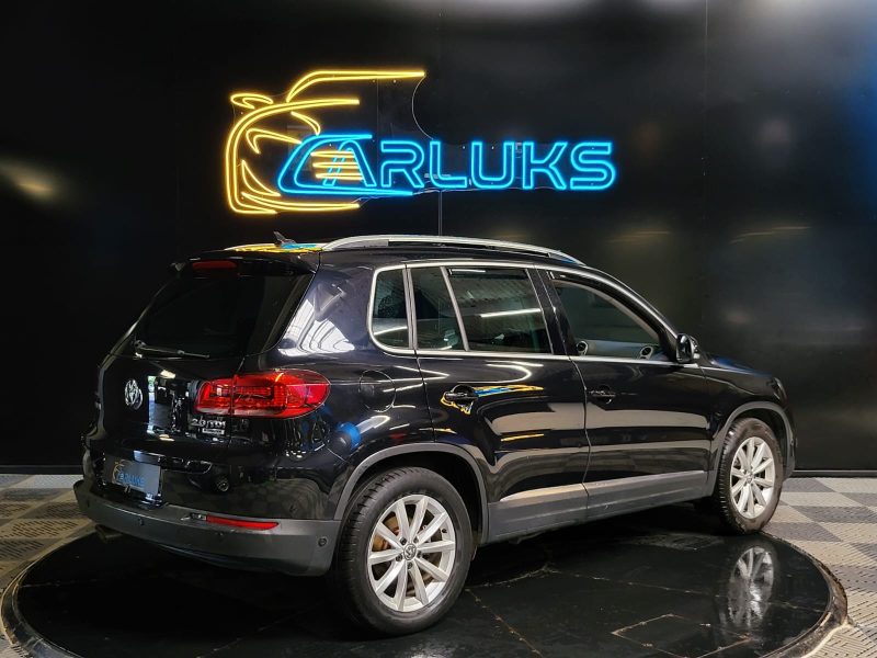 VOLKSWAGEN TIGUAN 2.0 TDI BlueMotion 110CV SERIE SPECIALE MATCH / TOIT OUVANT + CAMERA DE RECUL /