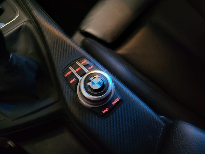 BMW SERIE 1 116i 109cv PACK M / ENTRETIEN COMPLET / RADAR AV+AR DE RECUL / FULL LED / DRIVE SELECT /