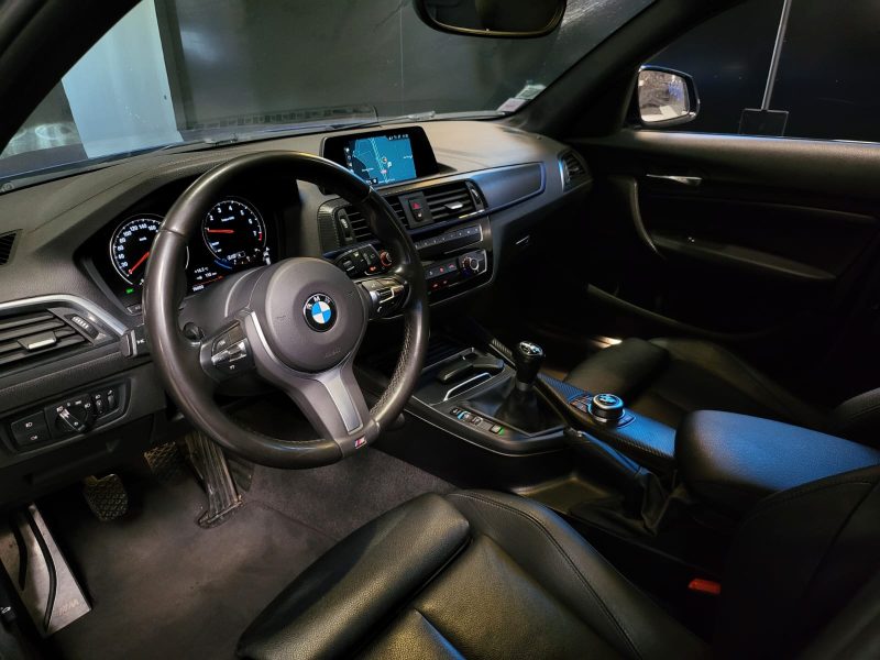 BMW SERIE 1 116i 109cv PACK M / ENTRETIEN COMPLET / RADAR AV+AR DE RECUL / FULL LED / DRIVE SELECT /