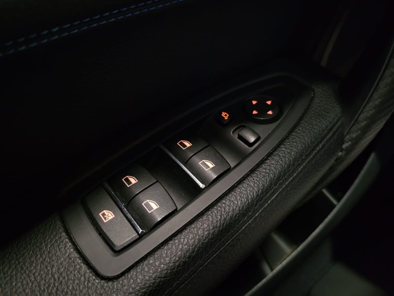 BMW SERIE 1 116i 109cv PACK M / ENTRETIEN COMPLET / RADAR AV+AR DE RECUL / FULL LED / DRIVE SELECT /