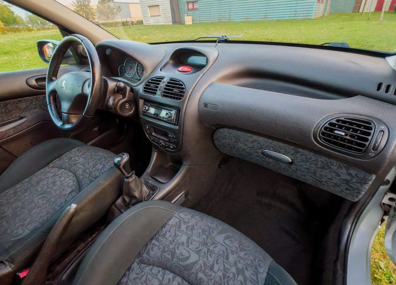 PEUGEOT 206 1.6 16v QUICKSILVER