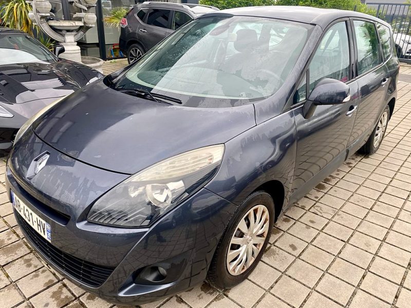 RENAULT MEGANE SCENIC 1.5 DCI 105CH AUTENTIQUE 7 PLACES