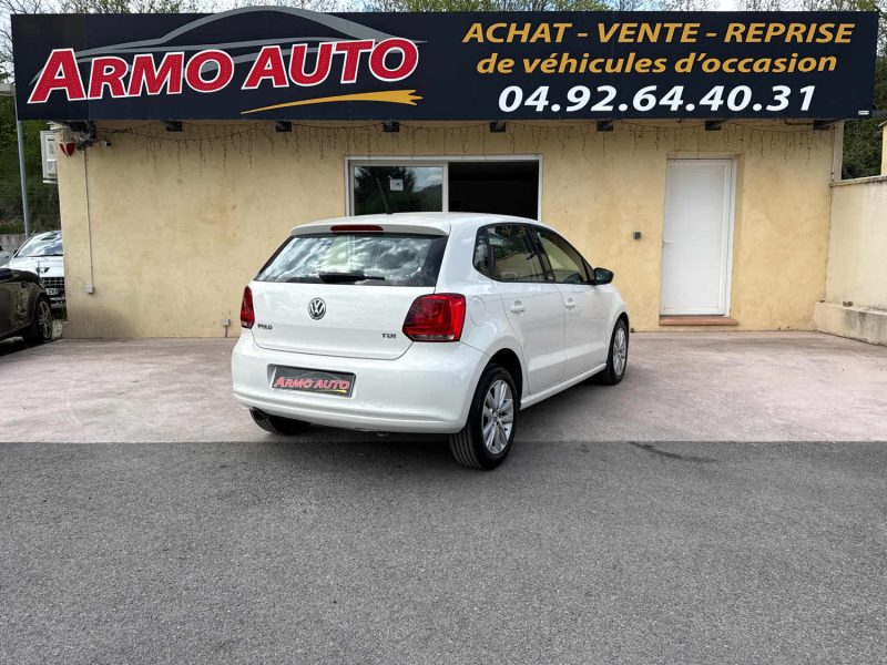 VOLKSWAGEN POLO 2011