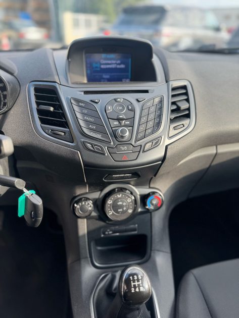 FORD FIESTA 1.0i Edition