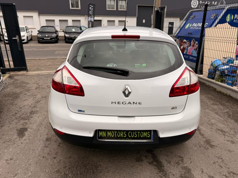RENAULT MEGANE BOSE