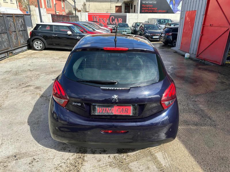 PEUGEOT 208 2017