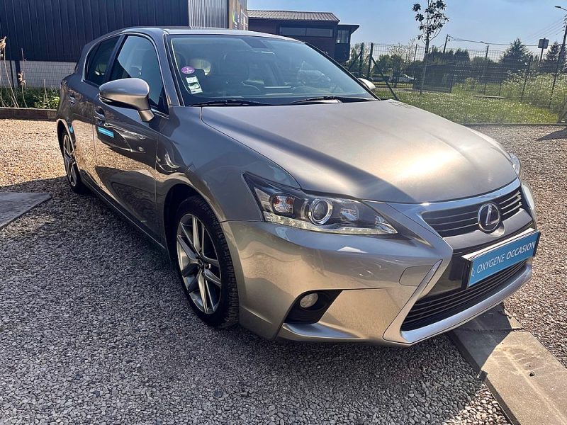 LEXUS CT200H 136ch Design Edition 05/2015