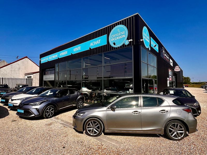 LEXUS CT200H 136ch Design Edition 05/2015