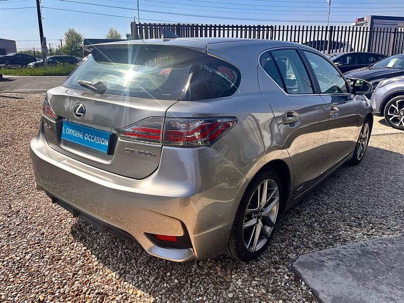 LEXUS CT200H 136ch Design Edition 05/2015
