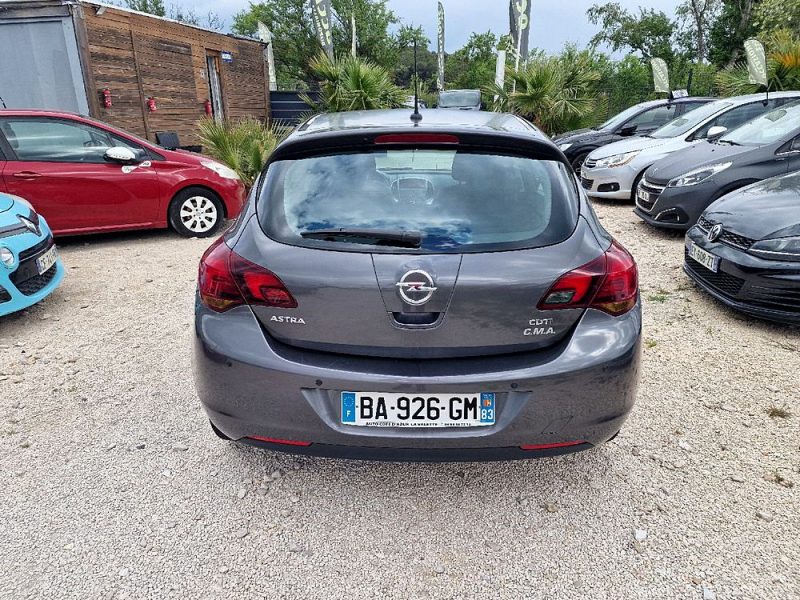 OPEL ASTRA j 2010