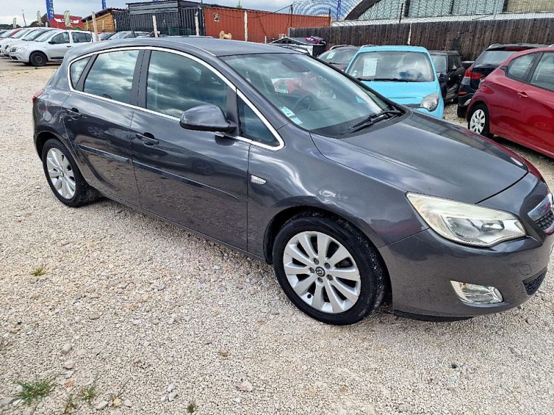 OPEL ASTRA j 2010
