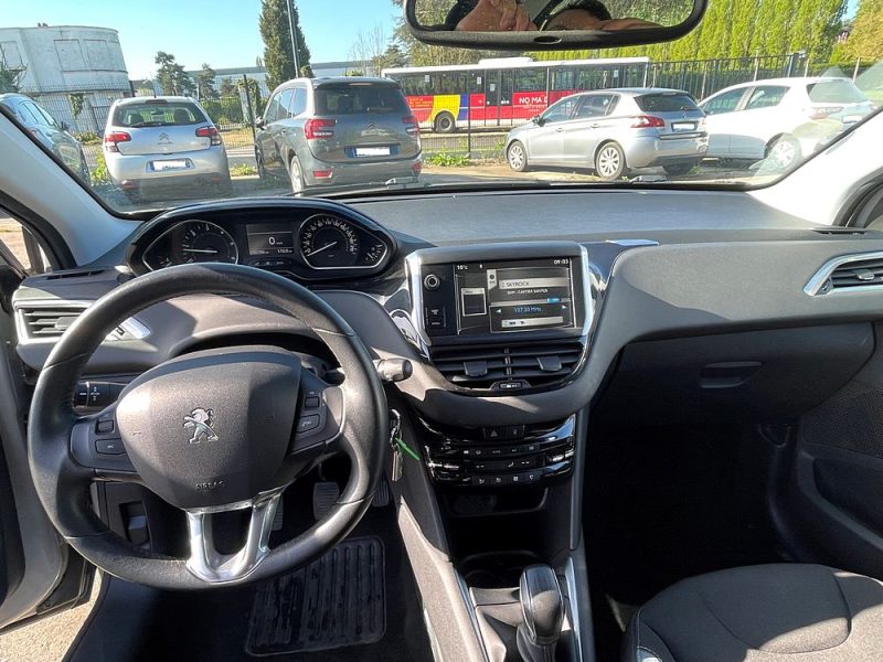 PEUGEOT 208 1.6 EHDI 92CH BLUE LION BUSINESS PACK