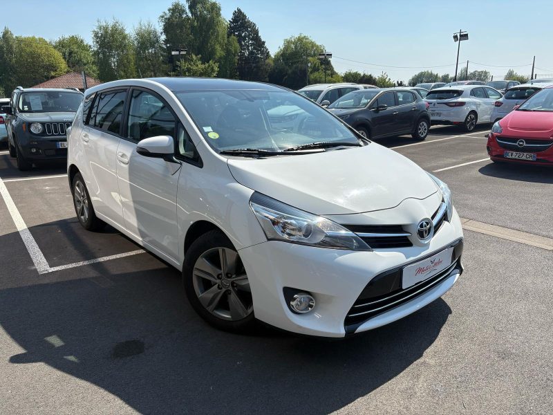 TOYOTA VERSO 2.2 D4D 150Ch - Garantie 6 mois
