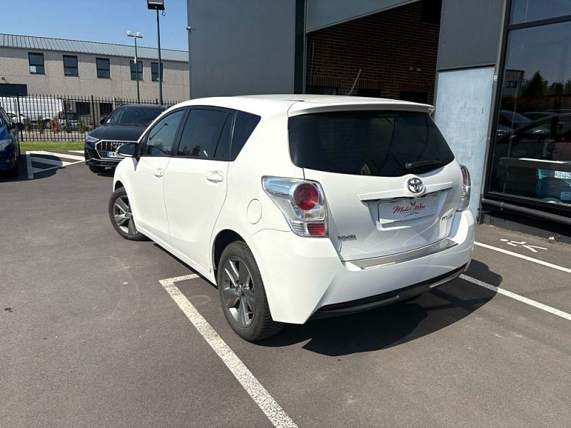 TOYOTA VERSO 2.2 D4D 150Ch - Garantie 6 mois