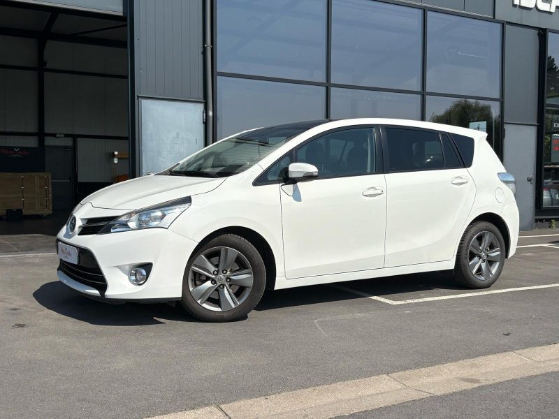 TOYOTA VERSO 2.2 D4D 150Ch - Garantie 6 mois