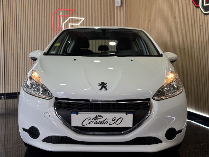 PEUGEOT 208 2014