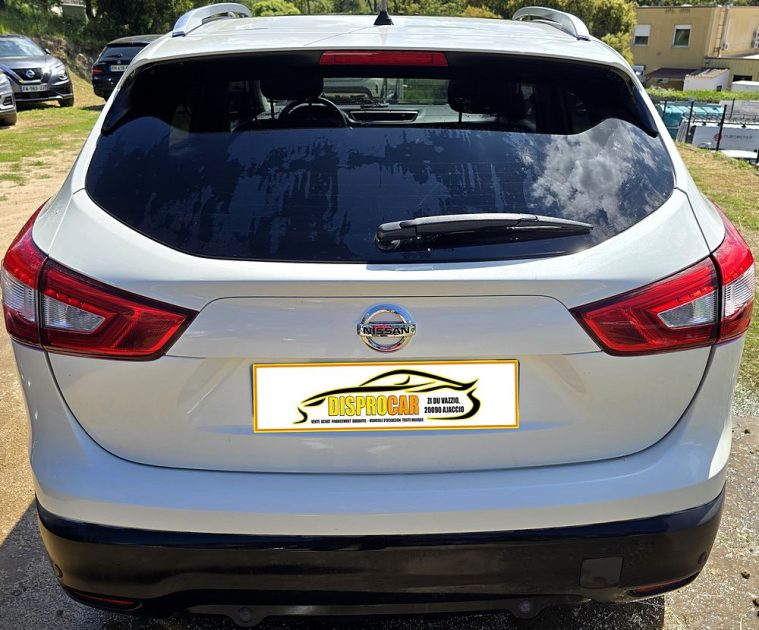 NISSAN QASHQAI 2015