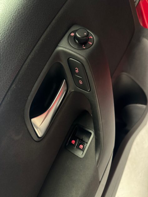 VOLKSWAGEN POLO Sportline 1.6 TDI 90 CR FAP