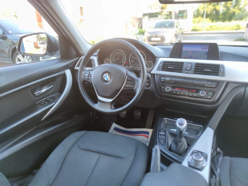 BMW Série 3 320 D A X-Drive 184ch Luxury MOTUR A CHAINE
