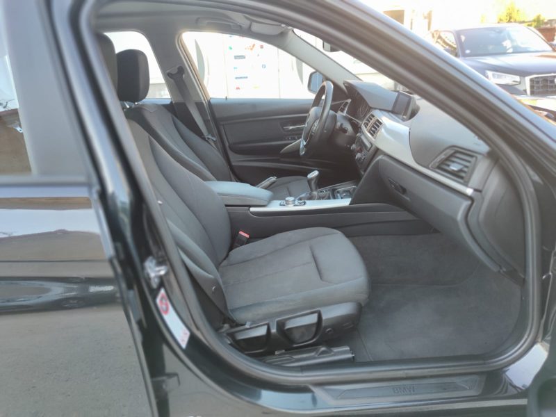 BMW Série 3 320 D A X-Drive 184ch Luxury MOTUR A CHAINE