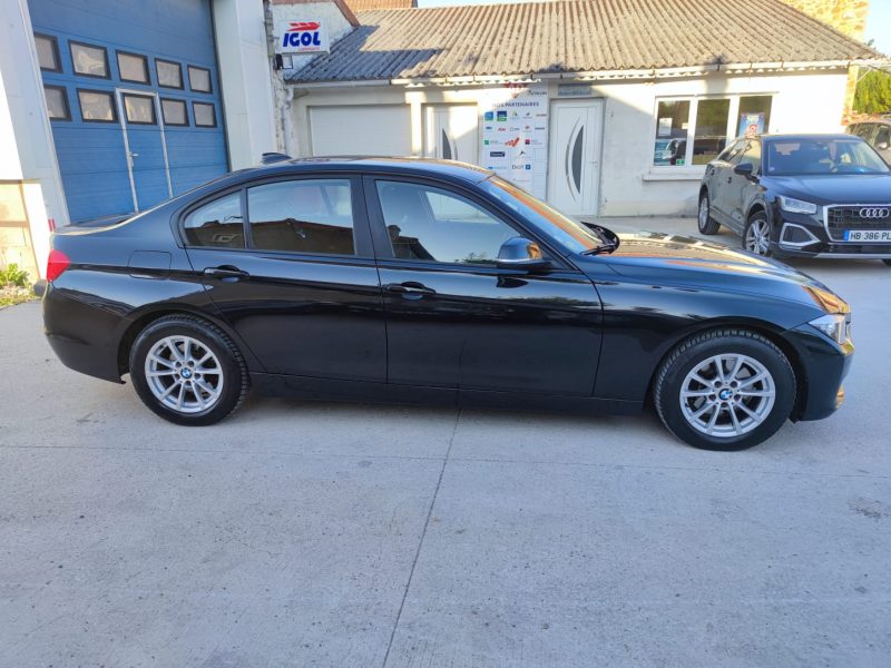 BMW Série 3 320 D A X-Drive 184ch Luxury MOTUR A CHAINE