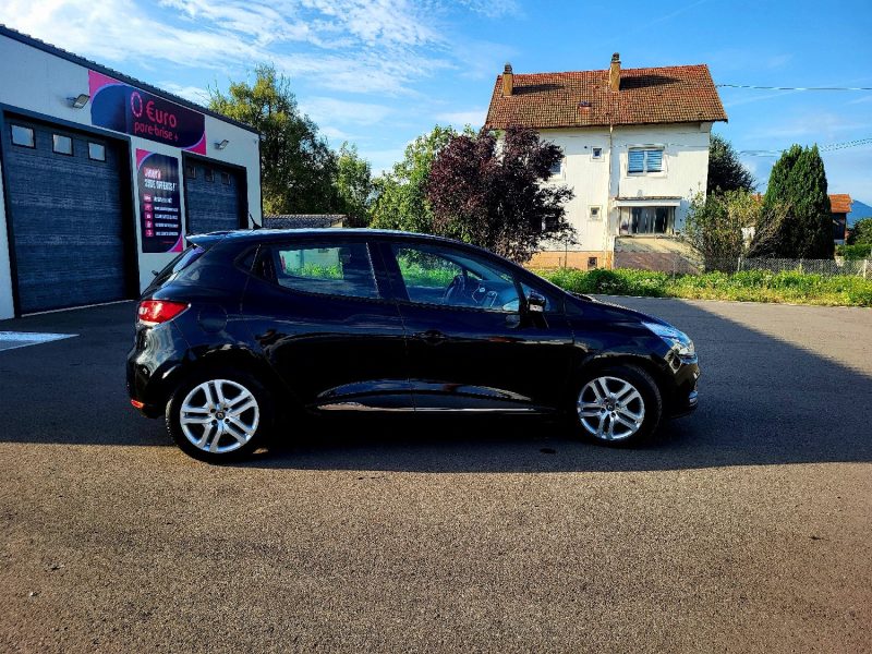 RENAULT CLIO 2016