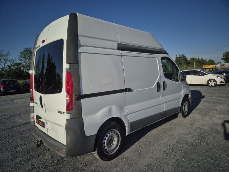 RENAULT TRAFIC DCI 115CV L2H2 2010 102000 KM 
