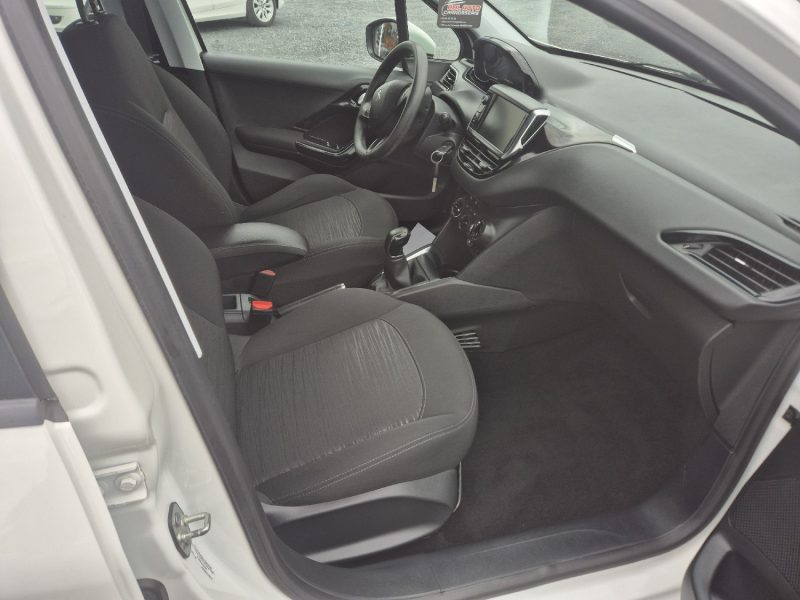 PEUGEOT 208 1.5 hdi 110cv 2019 128000 km 