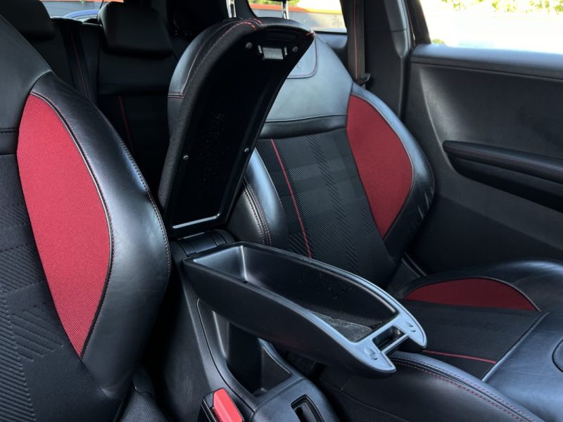 PEUGEOT 208 GTI PHASE 2 1.6 THP 208 APPLE CARPLAY & ANDROID CAMERA RECUL TOIT PANO - GARANTIE 1 AN