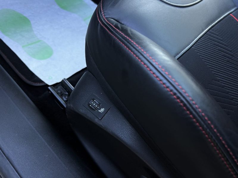 PEUGEOT 208 GTI PHASE 2 1.6 THP 208 APPLE CARPLAY & ANDROID CAMERA RECUL TOIT PANO - GARANTIE 1 AN