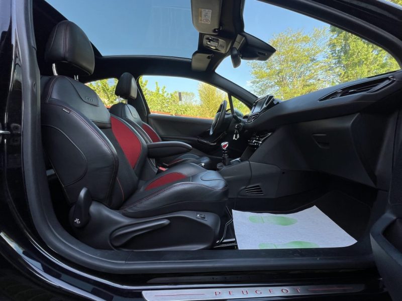 PEUGEOT 208 GTI PHASE 2 1.6 THP 208 APPLE CARPLAY & ANDROID CAMERA RECUL TOIT PANO - GARANTIE 1 AN