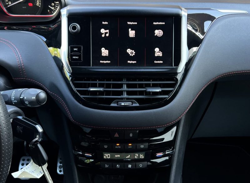PEUGEOT 208 GTI PHASE 2 1.6 THP 208 APPLE CARPLAY & ANDROID CAMERA RECUL TOIT PANO - GARANTIE 1 AN