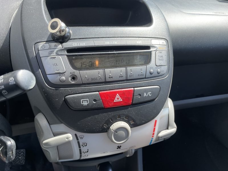 CITROEN C1 1.0 12v 68 ch. idéal jeune permis embrayage neuf