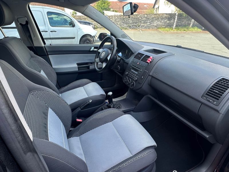 VOLKSWAGEN POLO CROSS TRES PROPRE REVISE GARANTIE 12 MOIS 