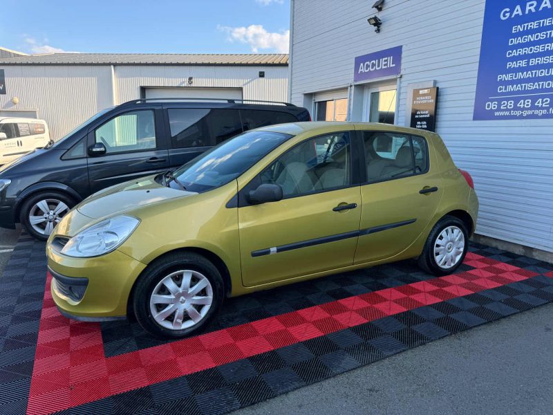 RENAULT CLIO 3 1.4 98cv REVISE GARANTIE 24 MOIS