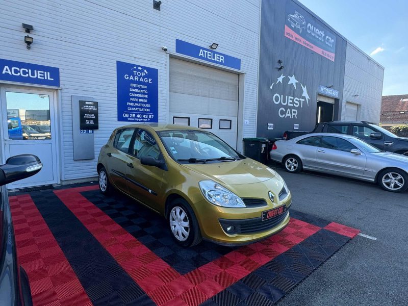 RENAULT CLIO 3 1.4 98cv REVISE GARANTIE 24 MOIS
