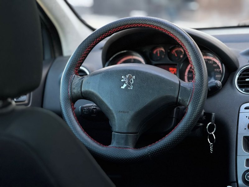 PEUGEOT 308 (T7) SW 1.6 HDi 16V Blue Lion 90 ch