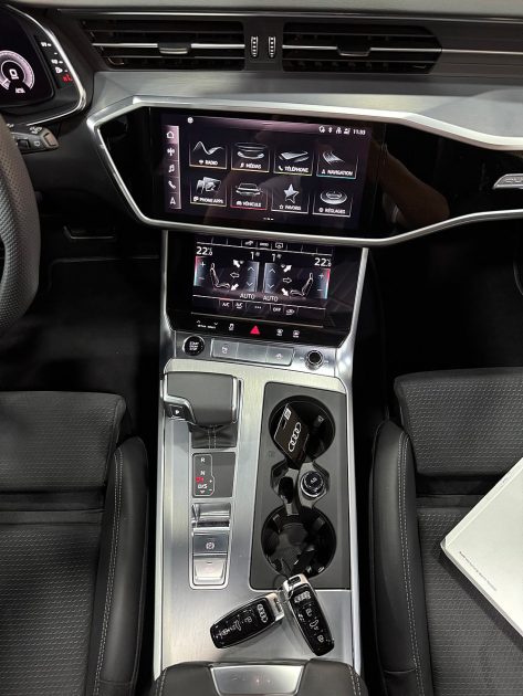 AUDI A6 AVANT 55 TFSI E 2024