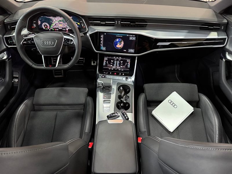 AUDI A6 AVANT 55 TFSI E 2024