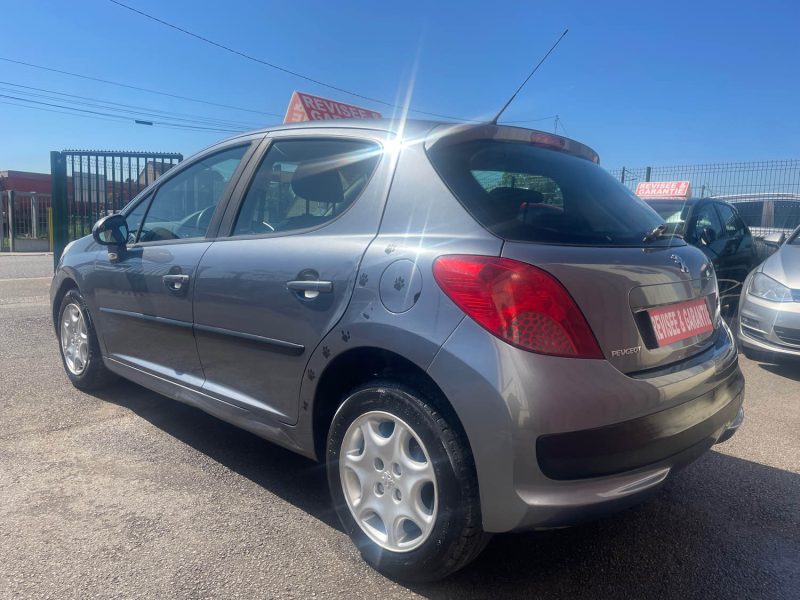 PEUGEOT 207 2008 1.4i - 8V 75CV 