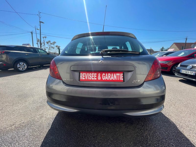 PEUGEOT 207 2008 1.4i - 8V 75CV 
