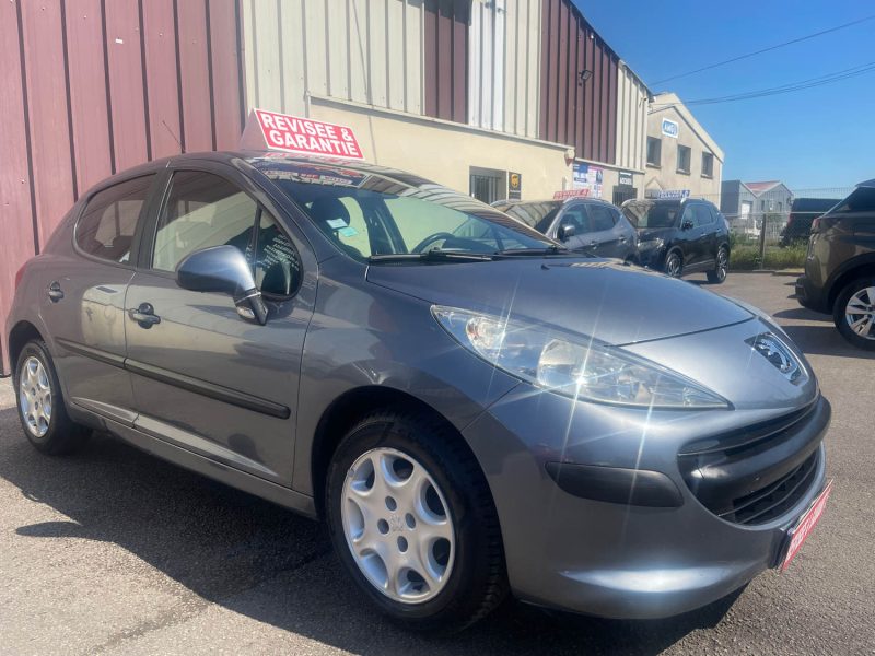 PEUGEOT 207 2008 1.4i - 8V 75CV 