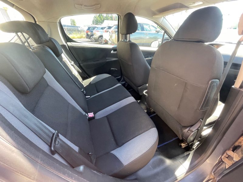 PEUGEOT 207 2008 1.4i - 8V 75CV 