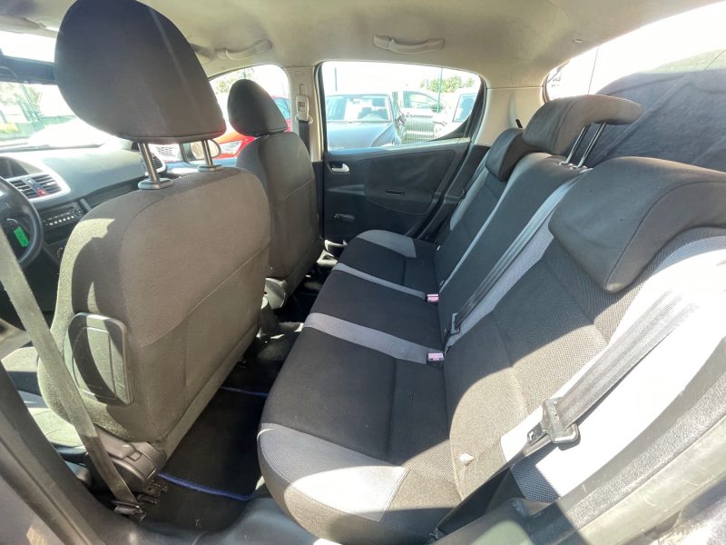 PEUGEOT 207 2008 1.4i - 8V 75CV 
