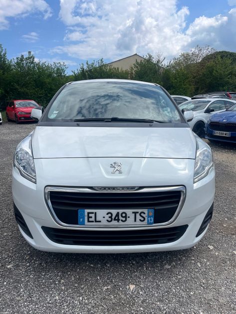 PEUGEOT 5008 1.6 HDI - 8V TURBO