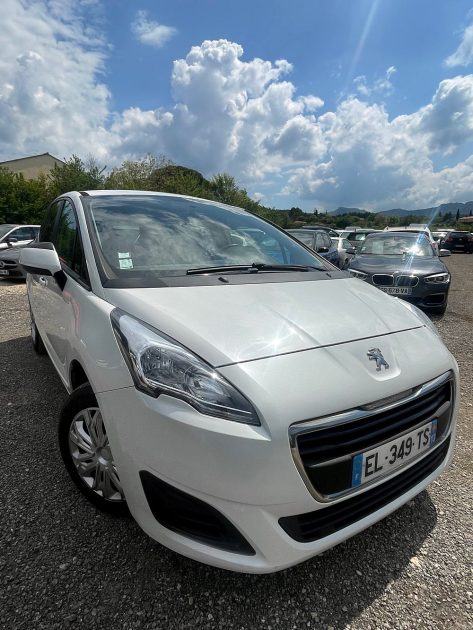 PEUGEOT 5008 1.6 HDI - 8V TURBO