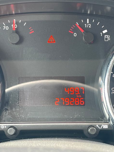 PEUGEOT 5008 1.6 HDI - 8V TURBO