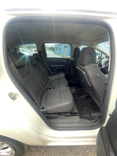 PEUGEOT 5008 1.6 HDI - 8V TURBO