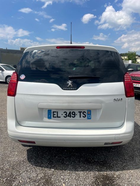 PEUGEOT 5008 1.6 HDI - 8V TURBO